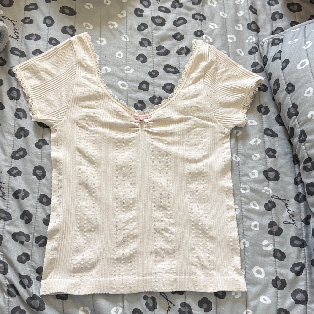 Cream Short Sleeve Top with Lace Trim